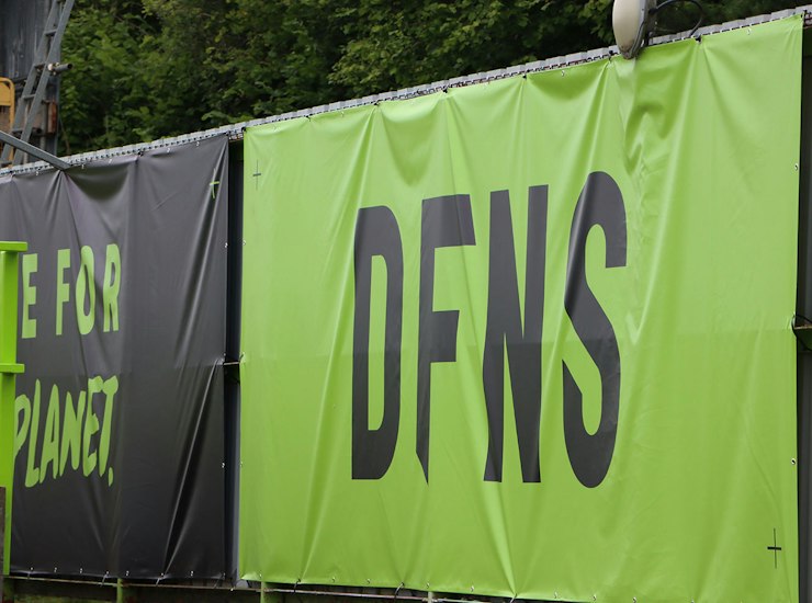New away stand partner