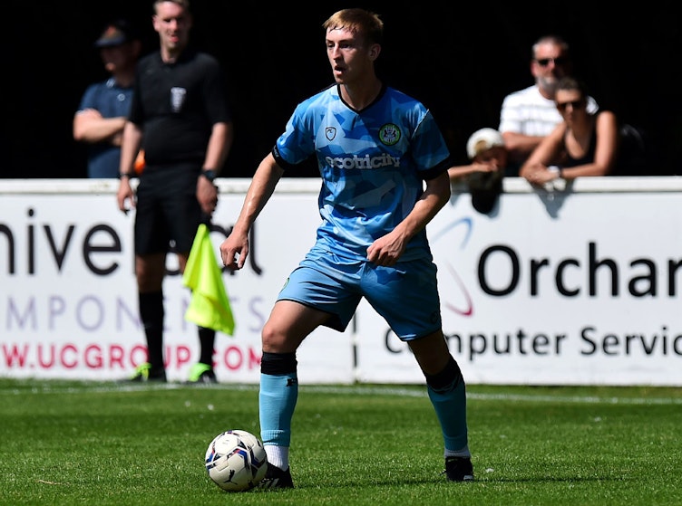 Bunker pens new Rovers deal