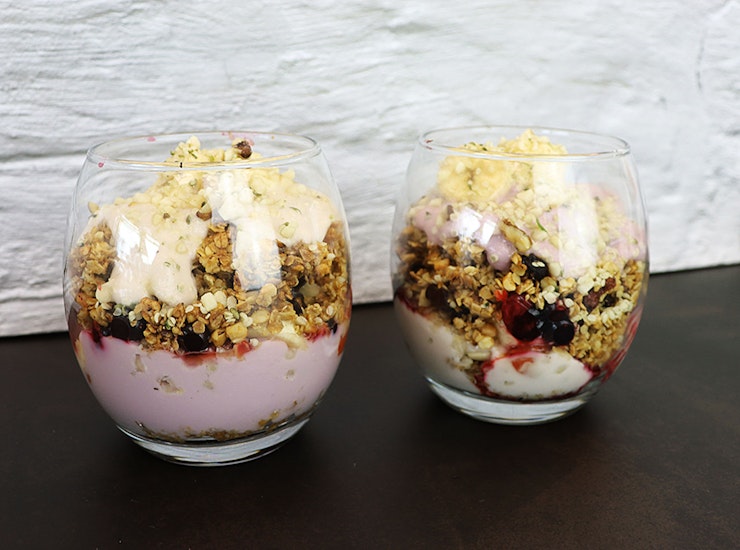 Recipe: Make your own Oatly and Violife breakfast stack