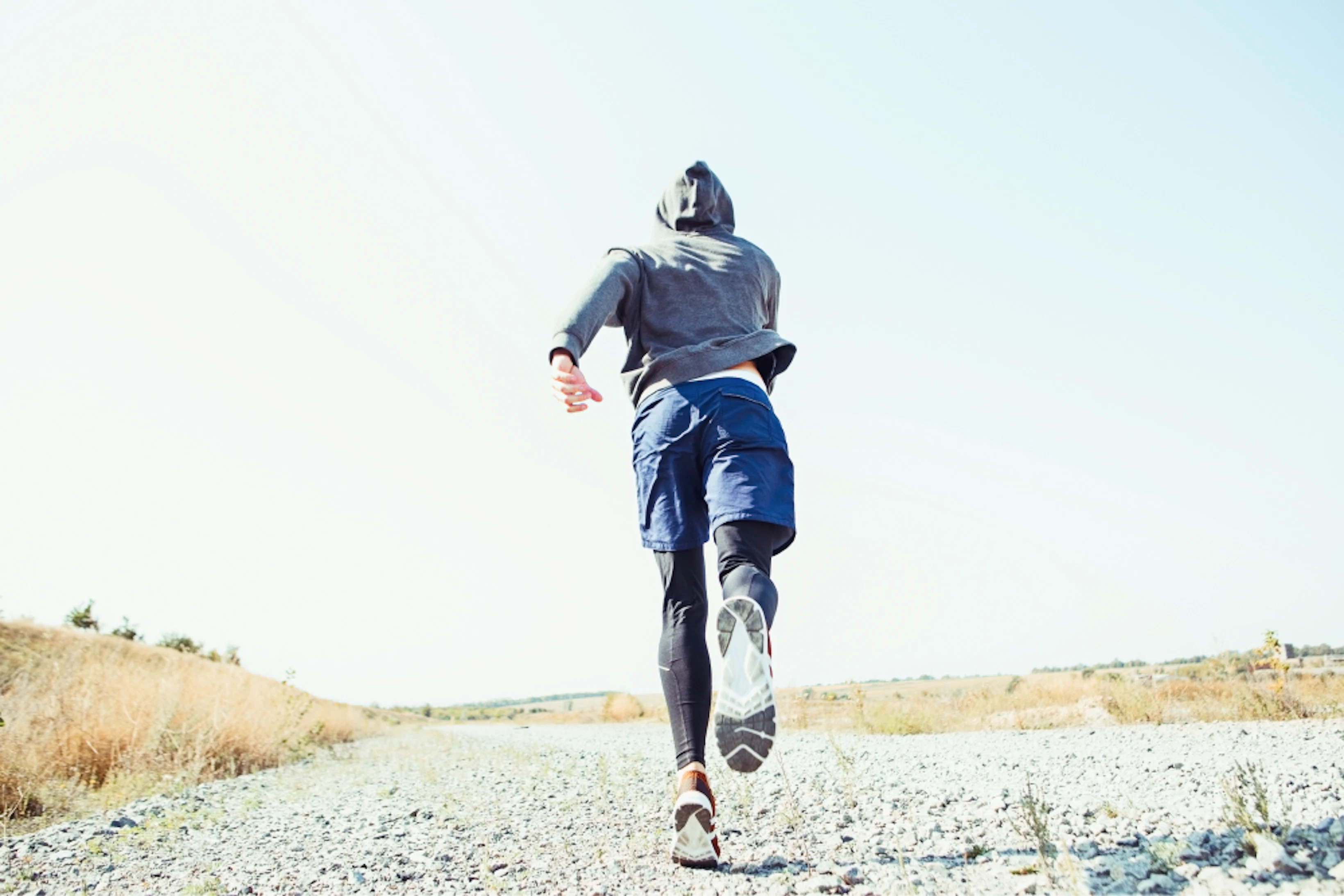 running sport man runner sprinting outdoor scenic nature 1