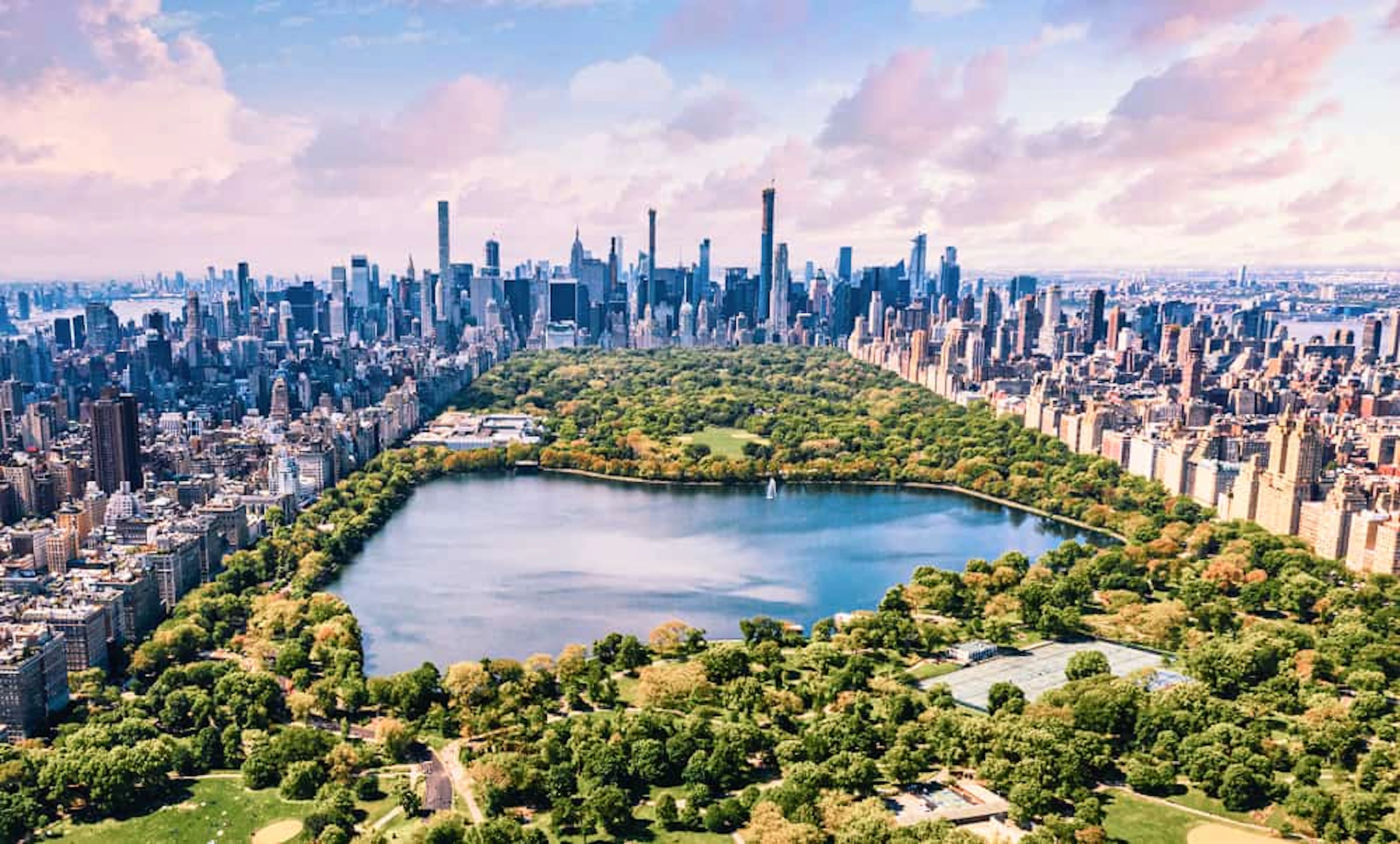 central park manhattan new york huge beautiful park surrounded by skyscraper with pond 1