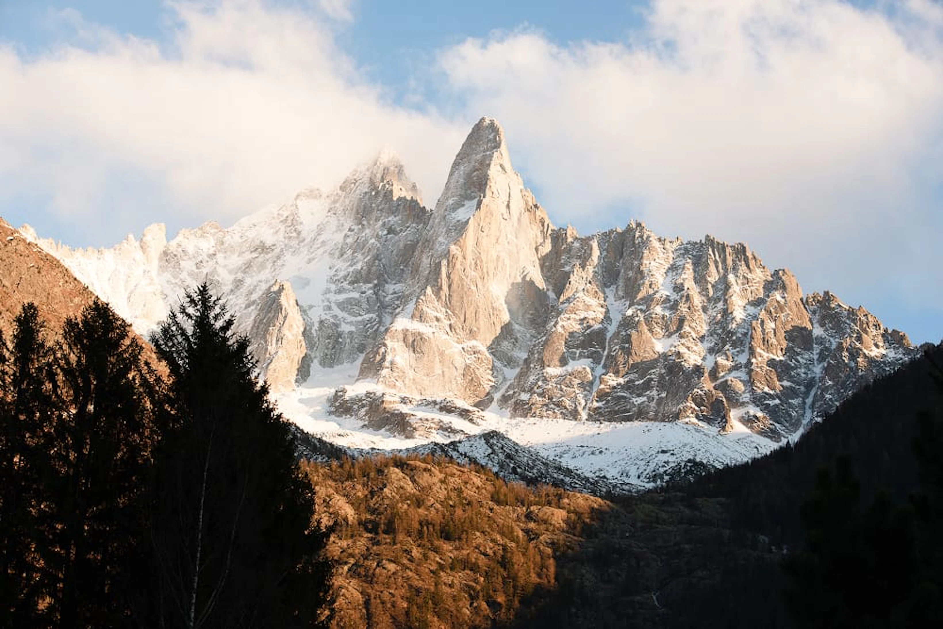 scenic view snow covered peaks aiguille verte french alps 1