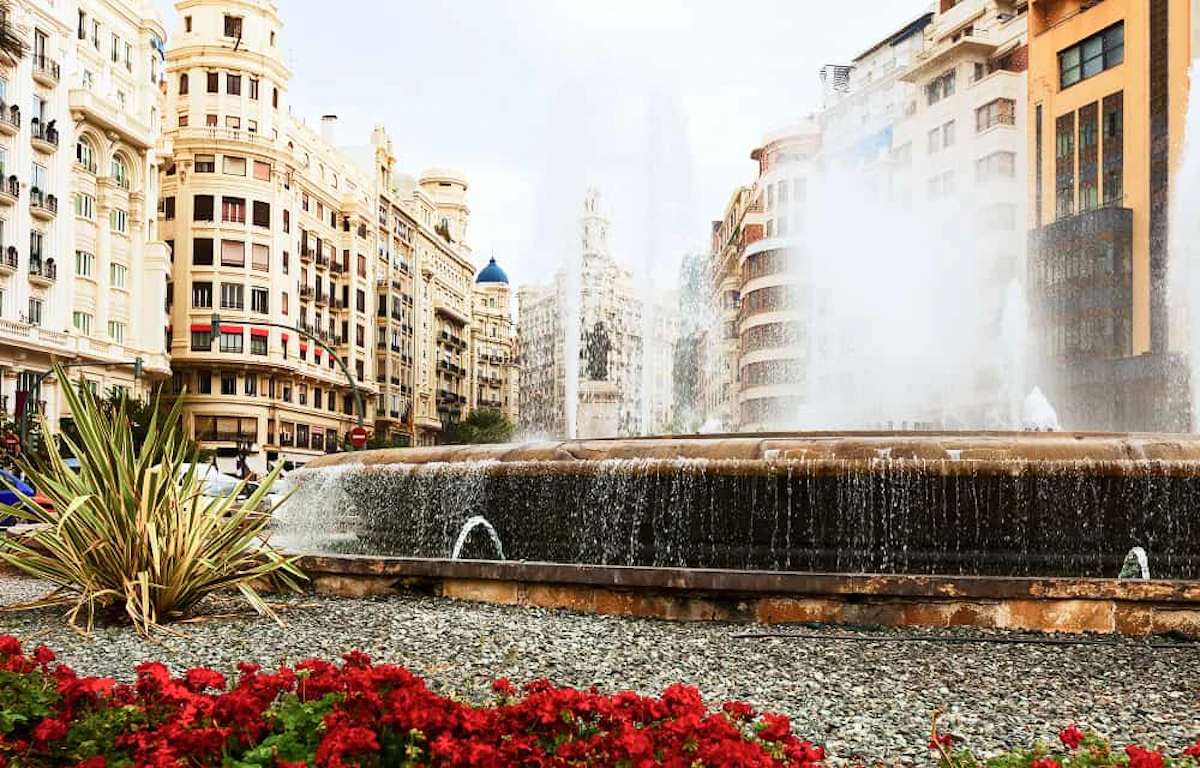 fountain placa del ajuntament valencia 1
