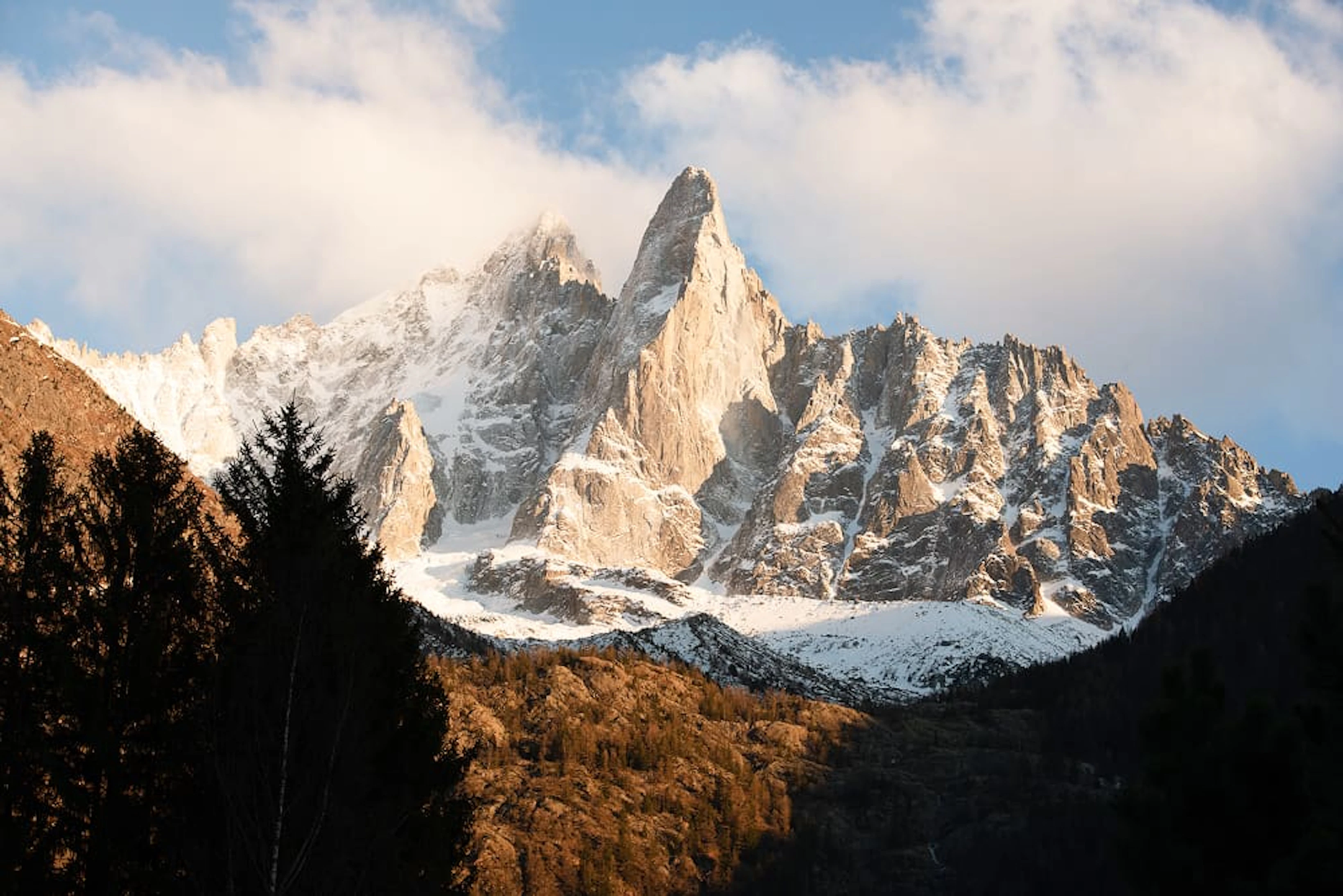 scenic view snow covered peaks aiguille verte french alps 1