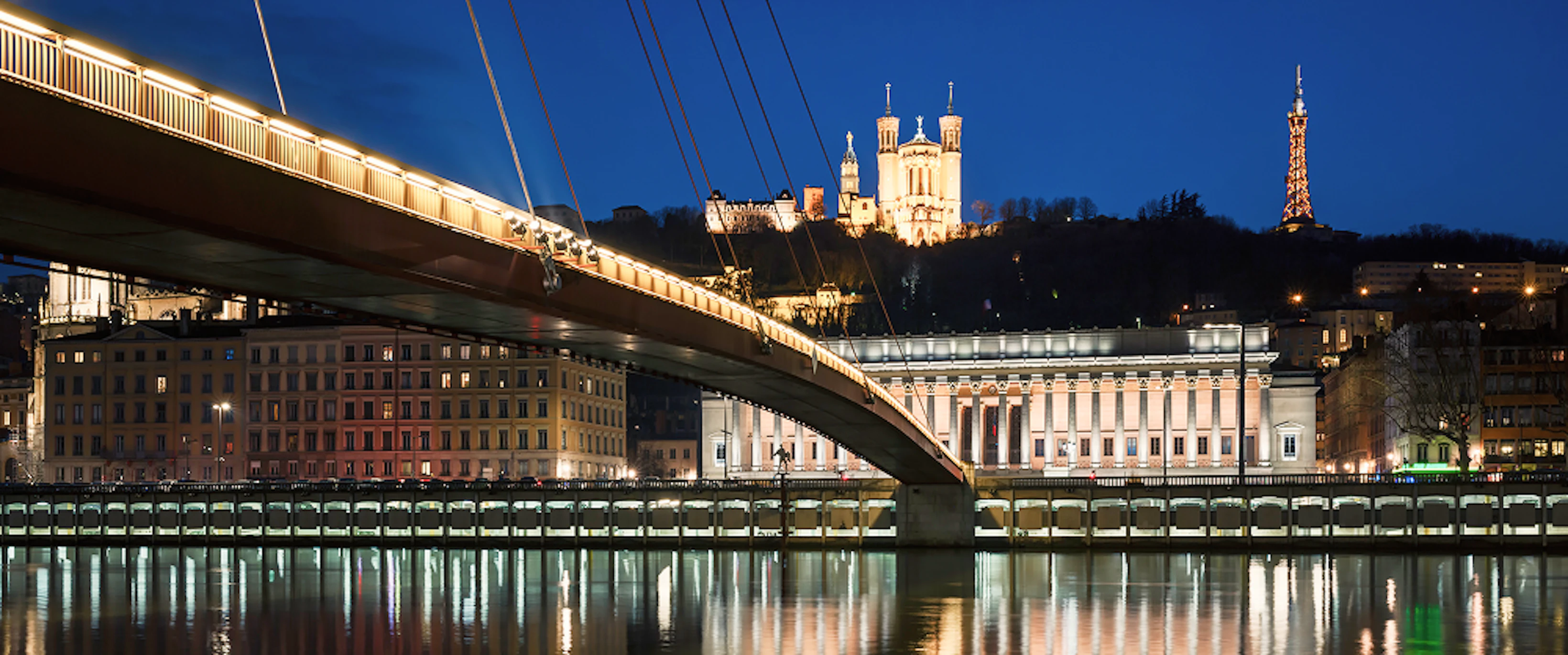 panoramic view saone river by night lyon 1
