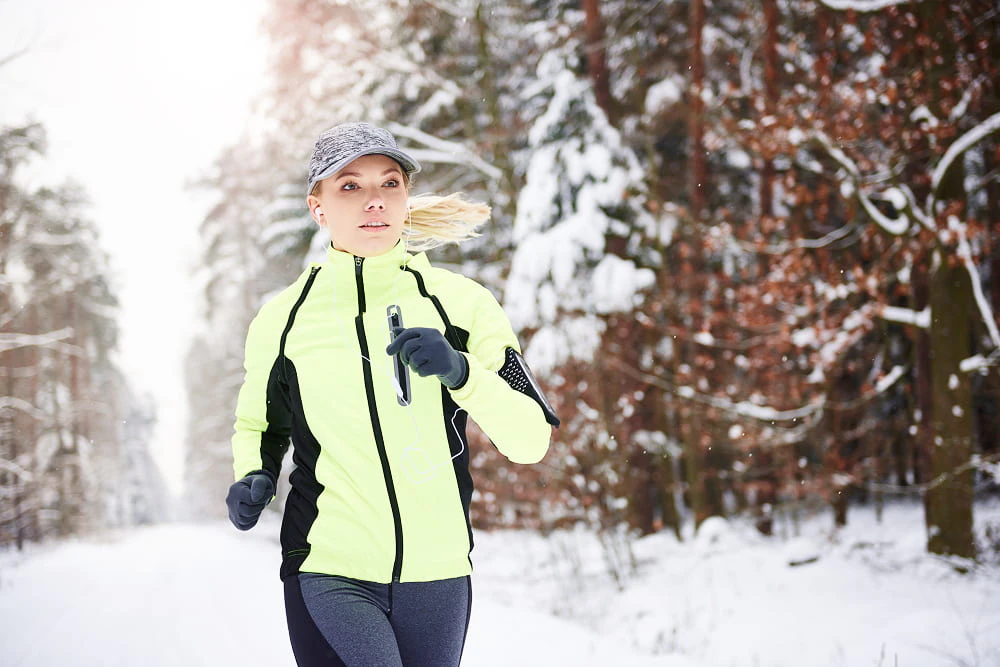 courir dans la neige