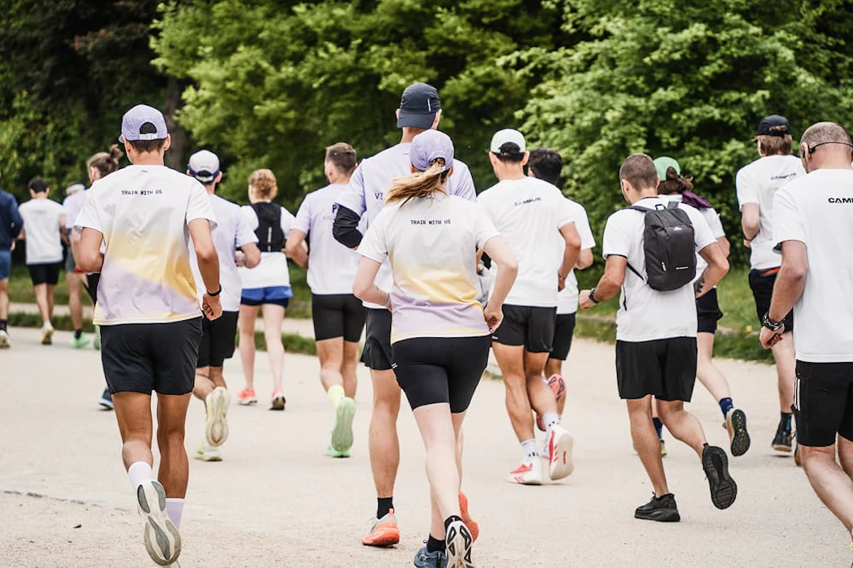 coureurs de dos qui courent en endurance fondamentale