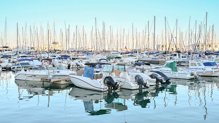 bateaux dans un port