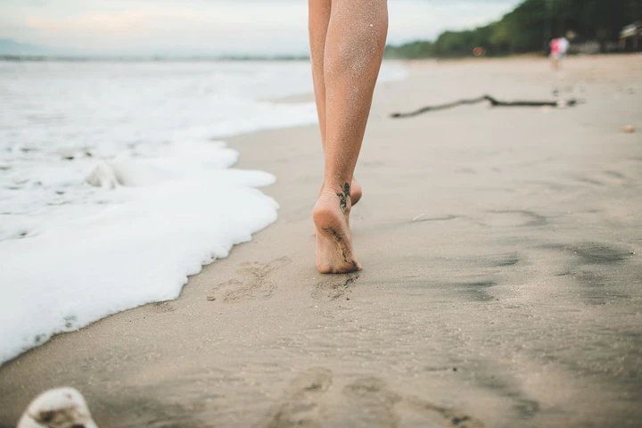 pieds nus plage
