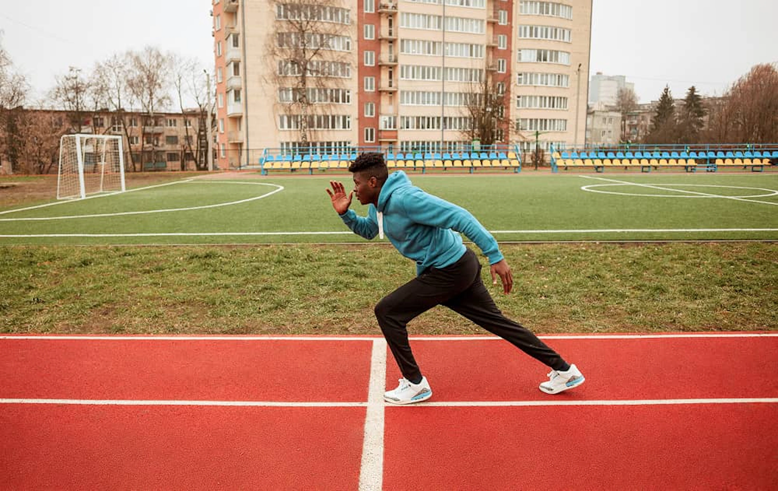 homme piste athletisme stade