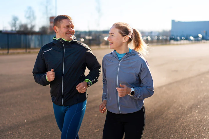 deux coureurs parlent