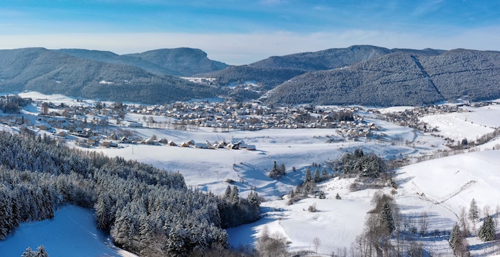 Villard de Lans ski resort – ski slopes and ski lifts