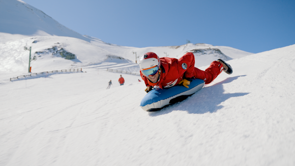 Le Mont-Dore ski resort – ski slopes and ski lifts
