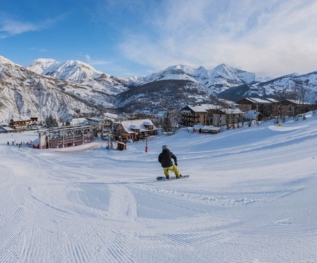 Le Seignus cheap ski pass | Passe Montagne Le Seignus ski resort – ski slopes and ski lifts
