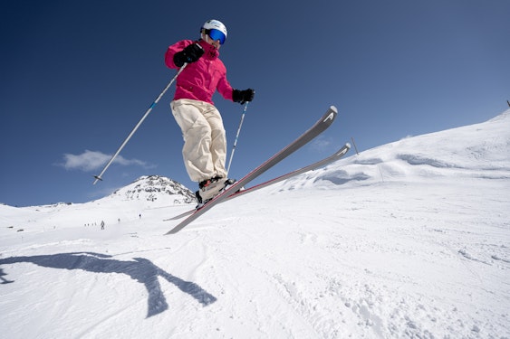 Passe Montagne ski discounts Passe Montagne — ski pass discount subscription at over 100 resorts