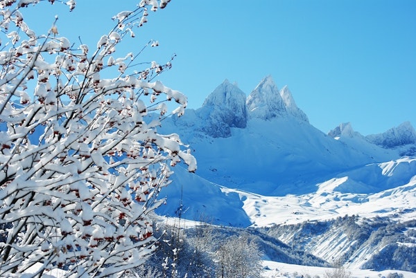 Panoramic view of the Aiguilles d Arves from the ski slopes of Albiez-Montrond, Savoie