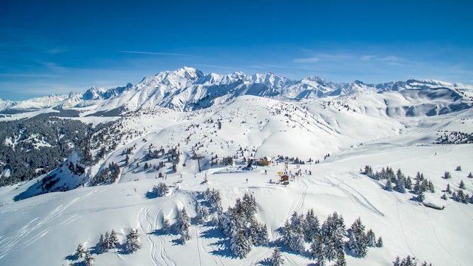Flumet ski area in Val d Arly, Haute-Savoie — Passe Montagne ski pass discount