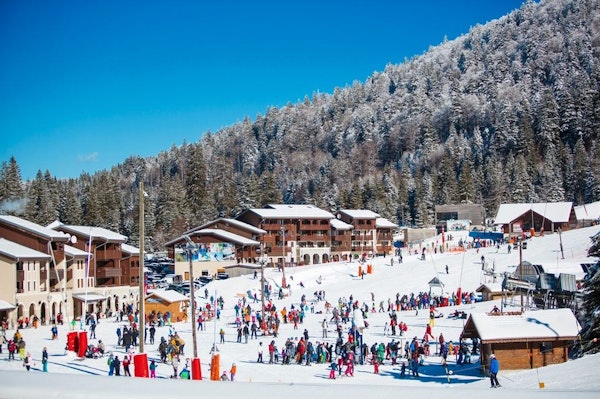 La Bresse-Hohneck ski resort village in the Vosges — Passe Montagne partner