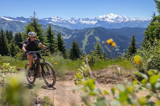 VTT descente technique aux Gets en été, Haute-Savoie - Portes du Soleil