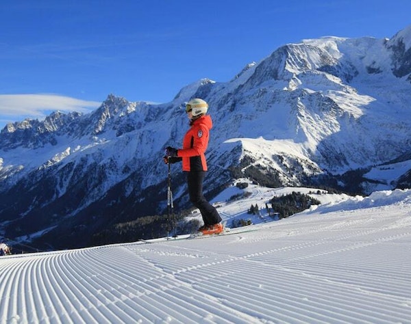 Chamonix Mont-Blanc ski slopes Chamonix Mont-Blanc ski slopes in winter — Passe Montagne partner