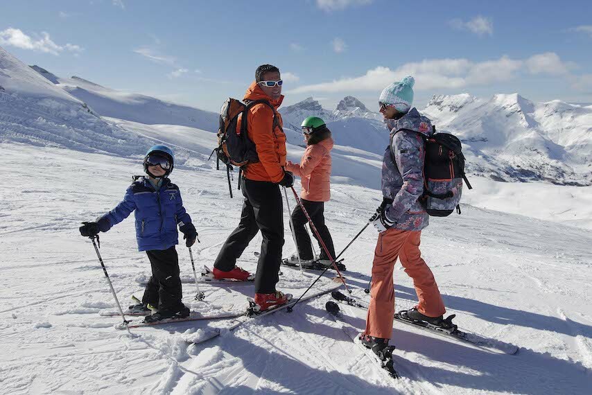 Kitted-out skier on the runs at SuperDévoluy, Hautes-Alpes