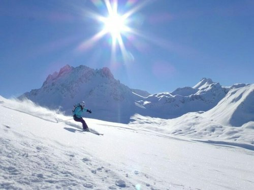 Skier descending the Valfréjus ski area, Savoie