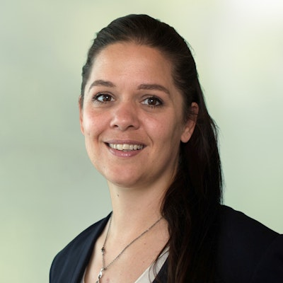 Portrait: Regina Schinz, Leiterin Verkauf OTC und OTX