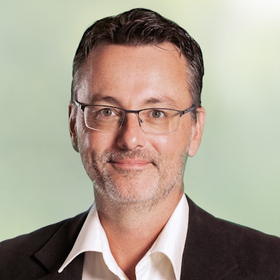 Dr. phil. Roland Schoop, Leiter Medizin Portrait: Dr. phil. Roland Schoop, Leiter Medizin