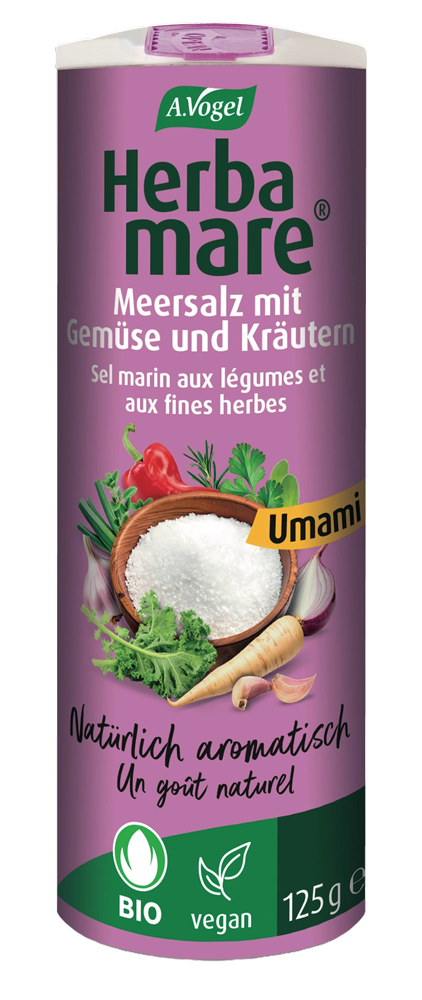 Herbamare® Umami Produktaufnahme von "A.Vogel Herbamare® Umami ". Aromatisches Meersalz mit 12 erntefrischen Bio-Kräutern und Gemüse aus der Camargue. Ideal für Grillgerichte, asiatische Küche und vegane Speisen.