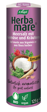 Her Produktaufnahme von "A.Vogel Herbamare® Umami ". Aromatisches Meersalz mit 12 erntefrischen Bio-Kräutern und Gemüse aus der Camargue. Ideal für Grillgerichte, asiatische Küche und vegane Speisen.