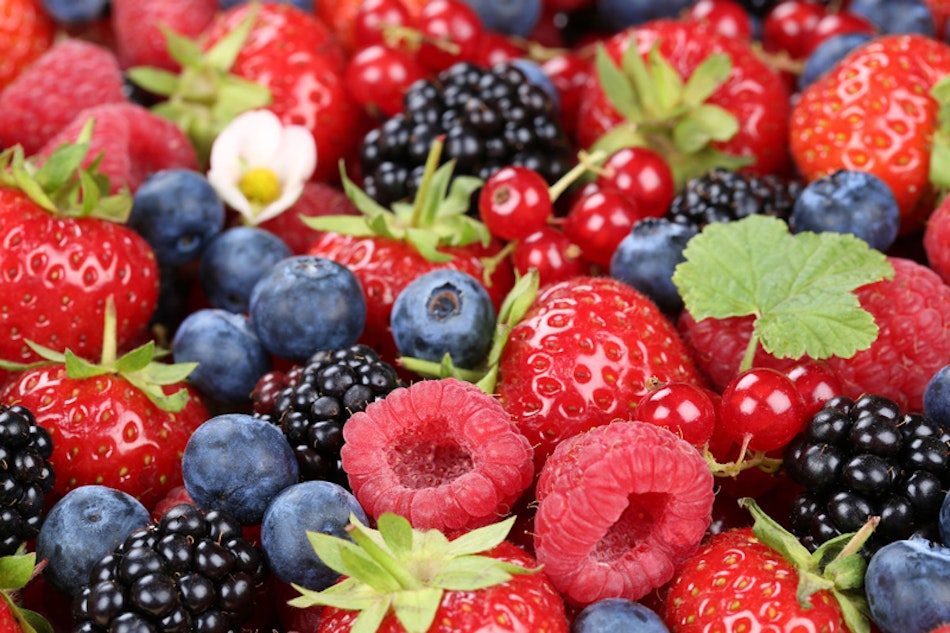 verschiedene frische Beeren