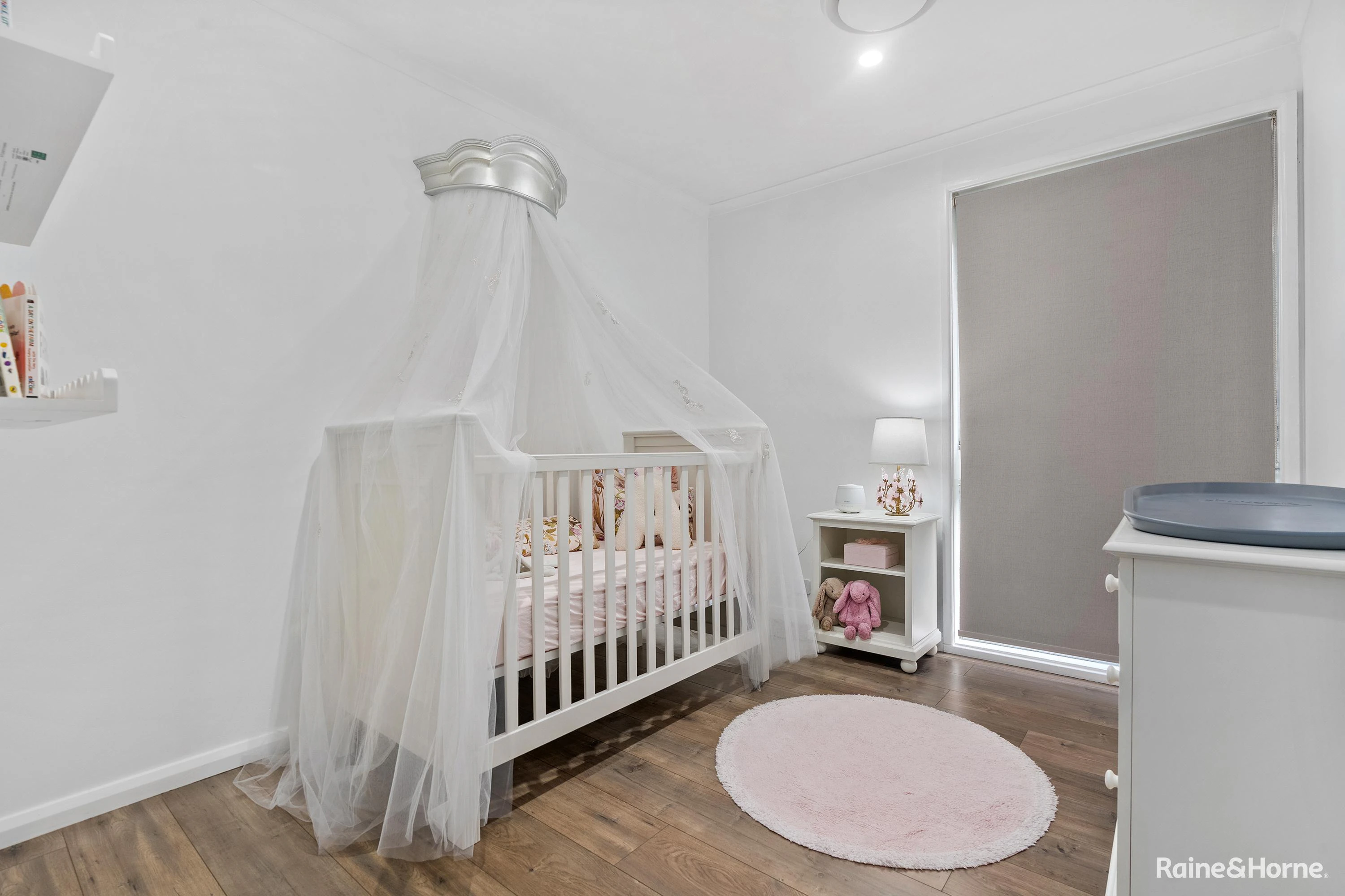 crib