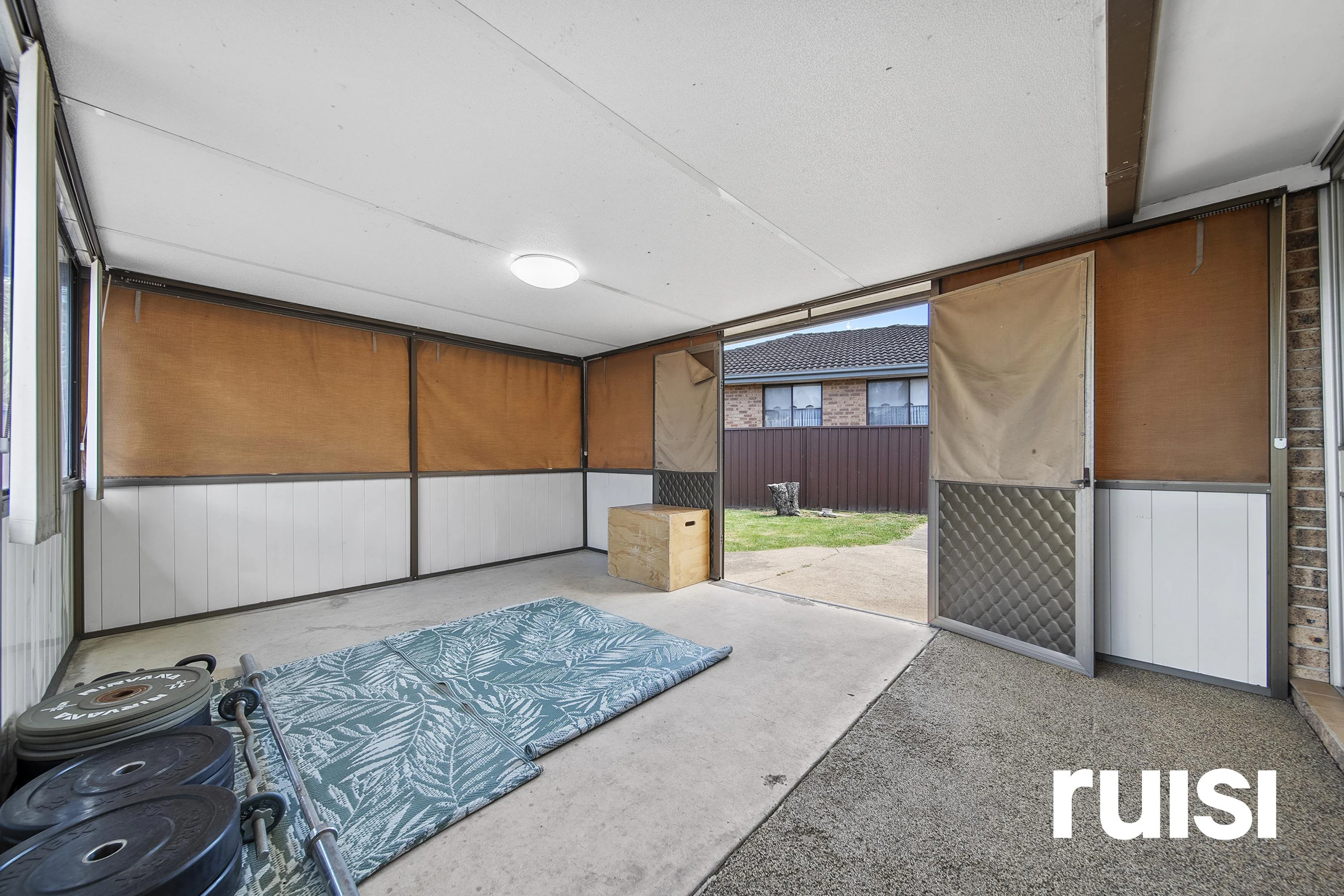 garage