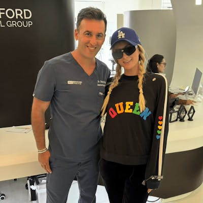 Celebrity Smile Before & After Gallery - Patient 184365 - Image 1