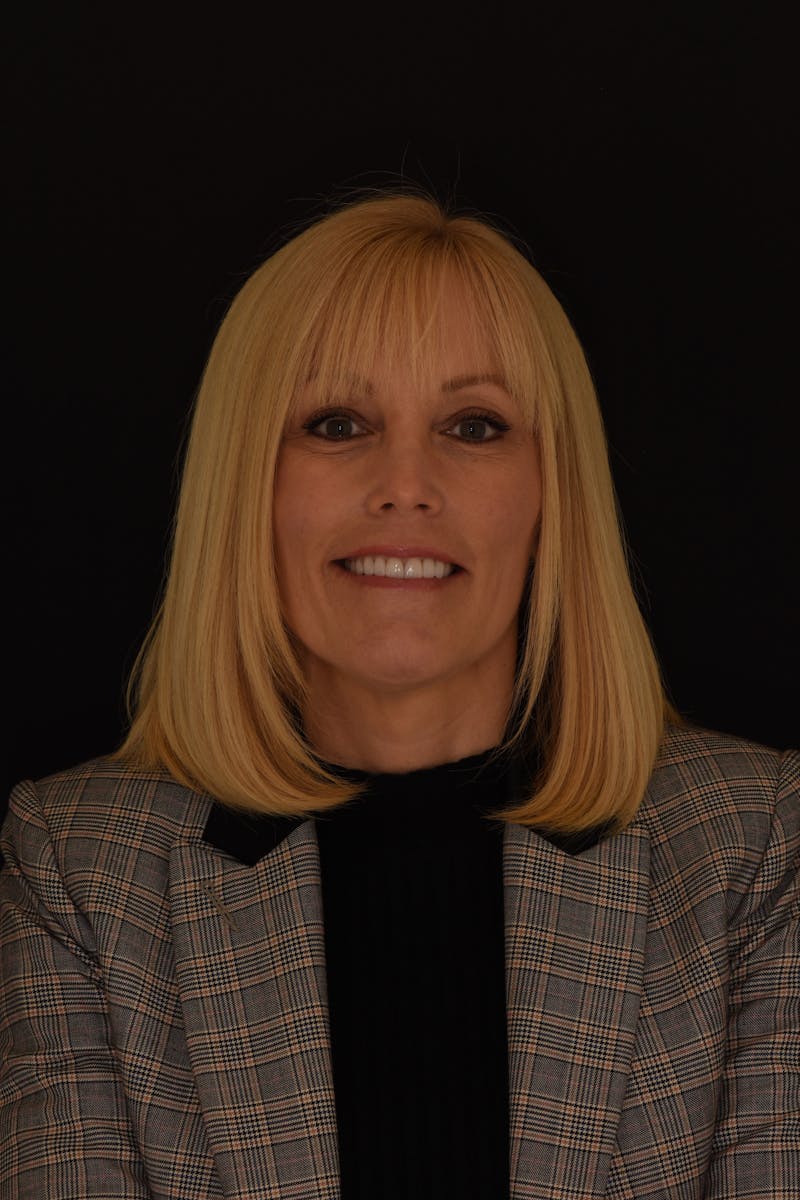 Patient Smile Before & After Gallery - Patient 177555 - Image 2