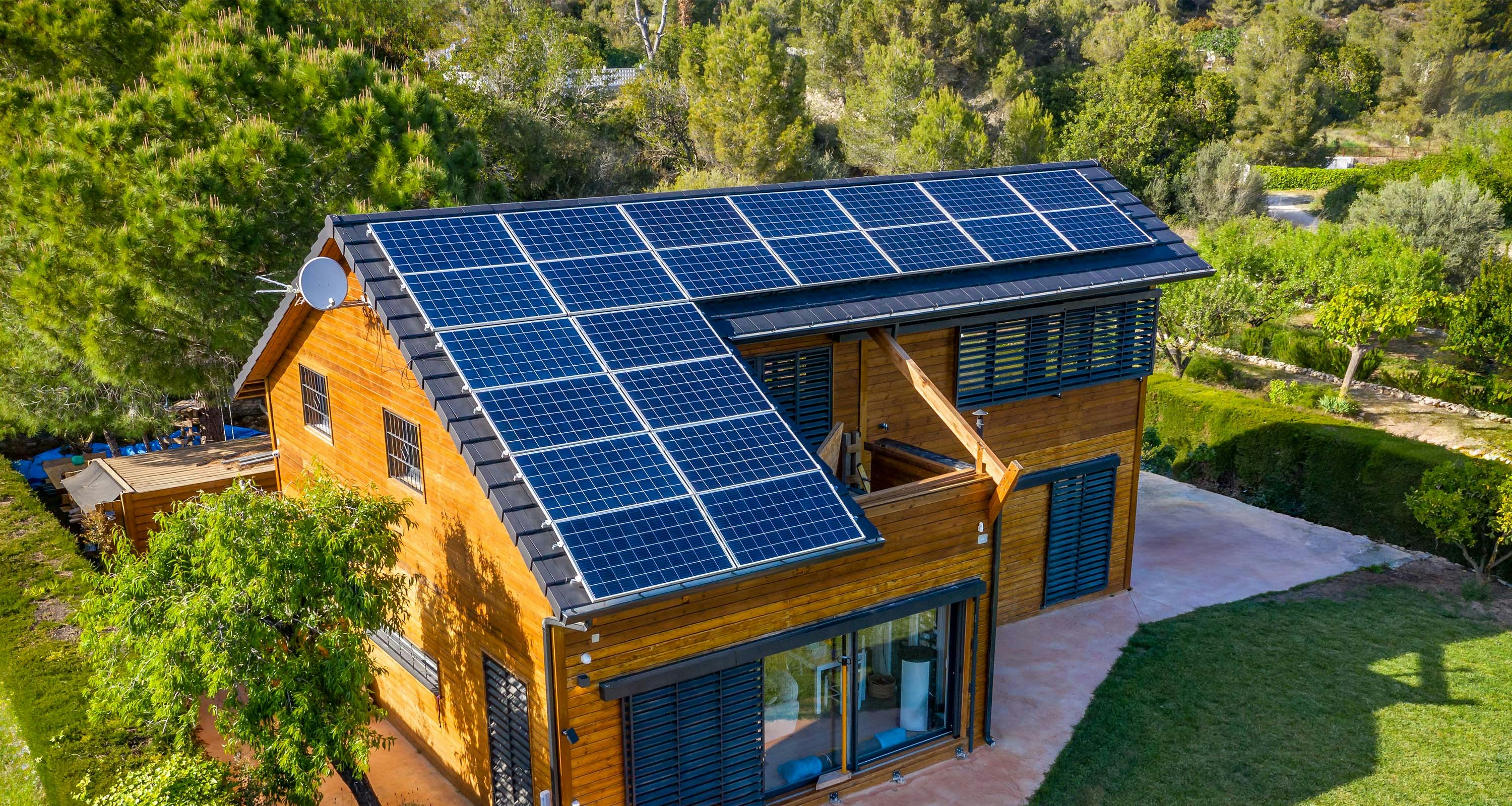 panneau solaire thermique sur toit