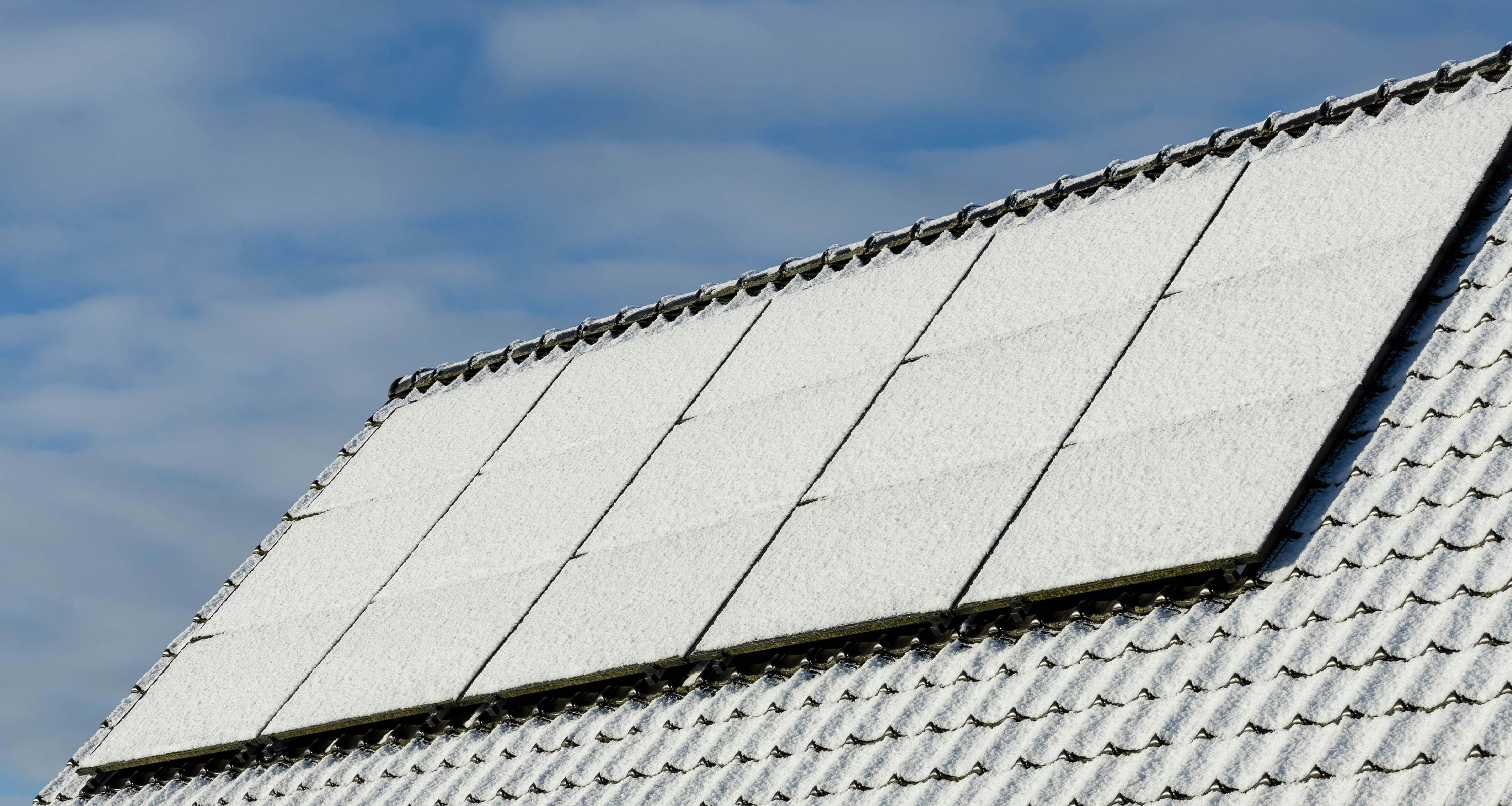 panneaux solaires en hiver