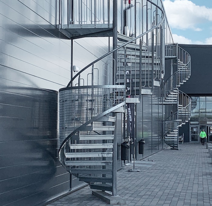 Spiral staircases with quarter protective cage