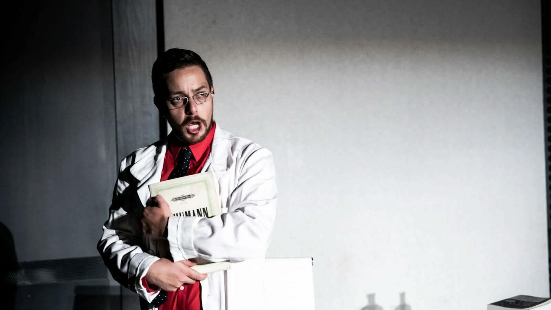 The man who mistook his wife for a hat