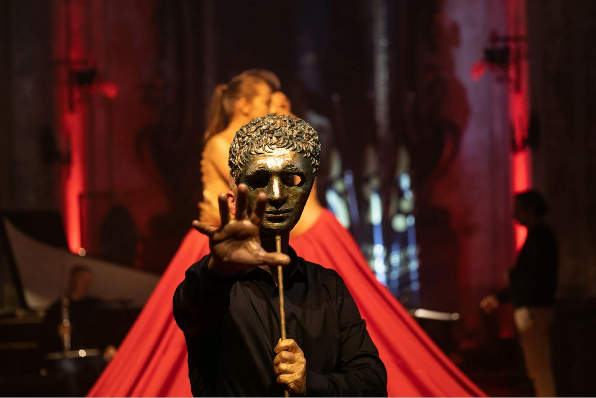 Aurora and the cricket