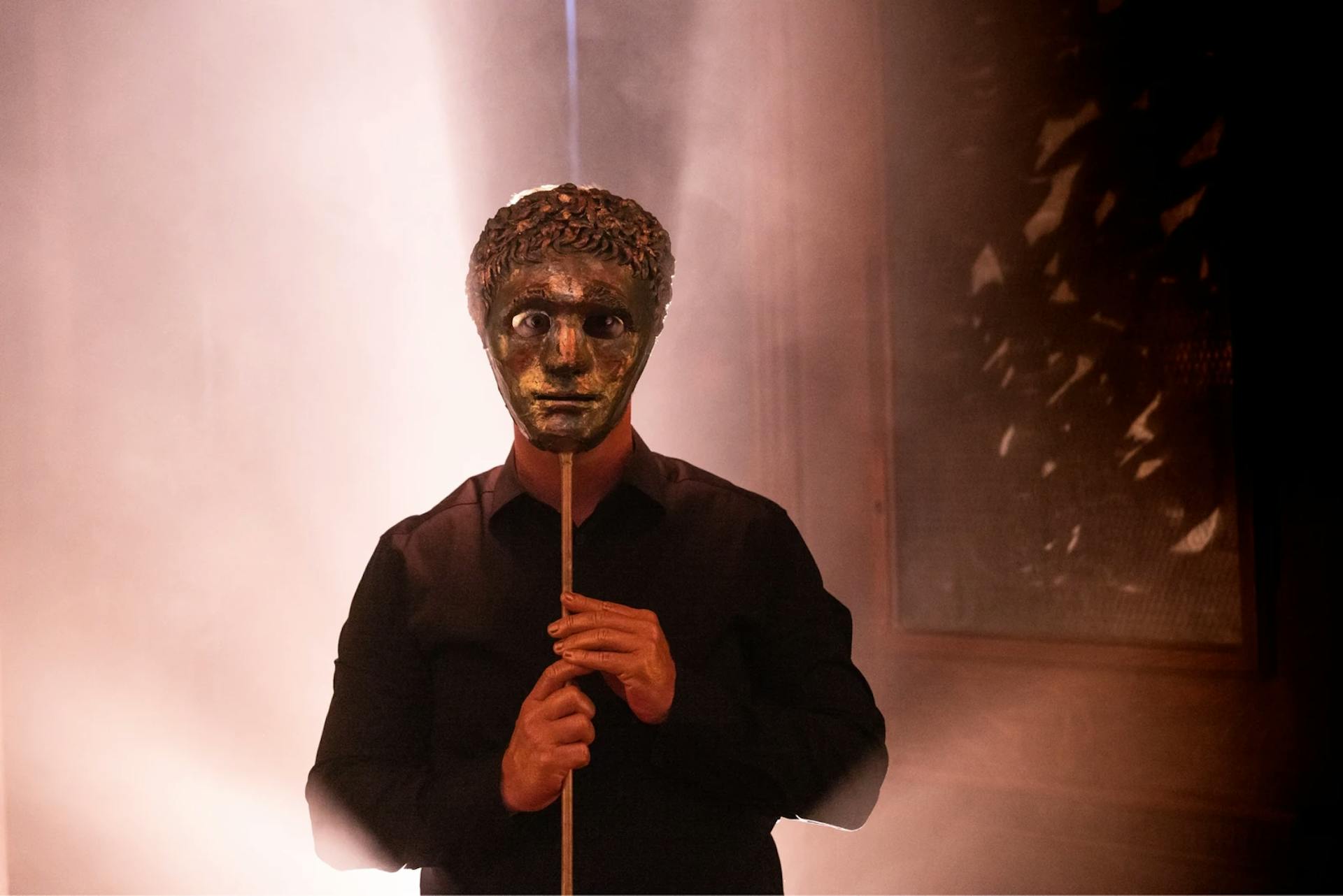 Aurora and the cricket