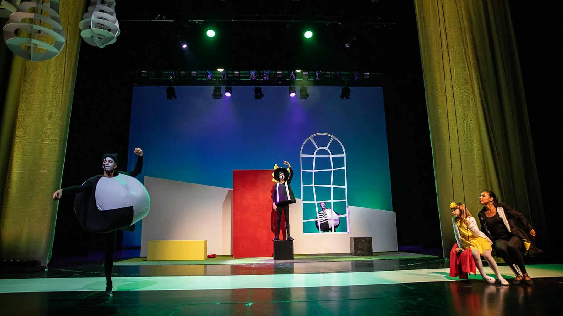 The gentleman and the pears