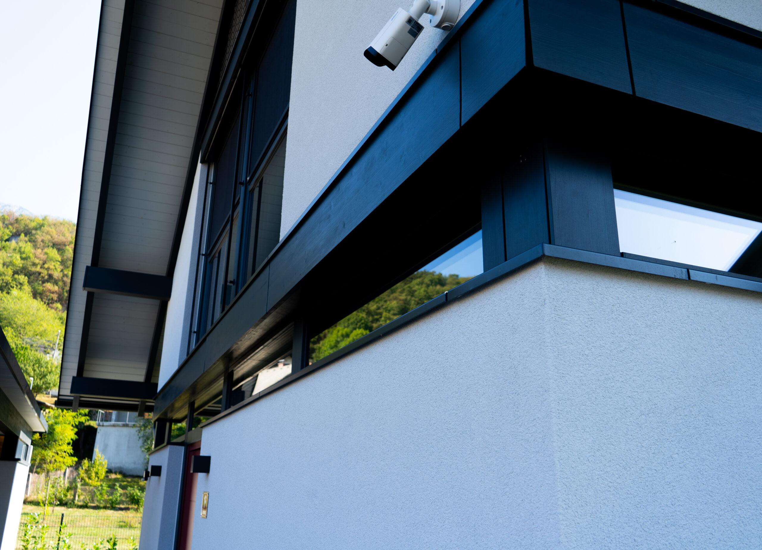 Urbana high-level glazing