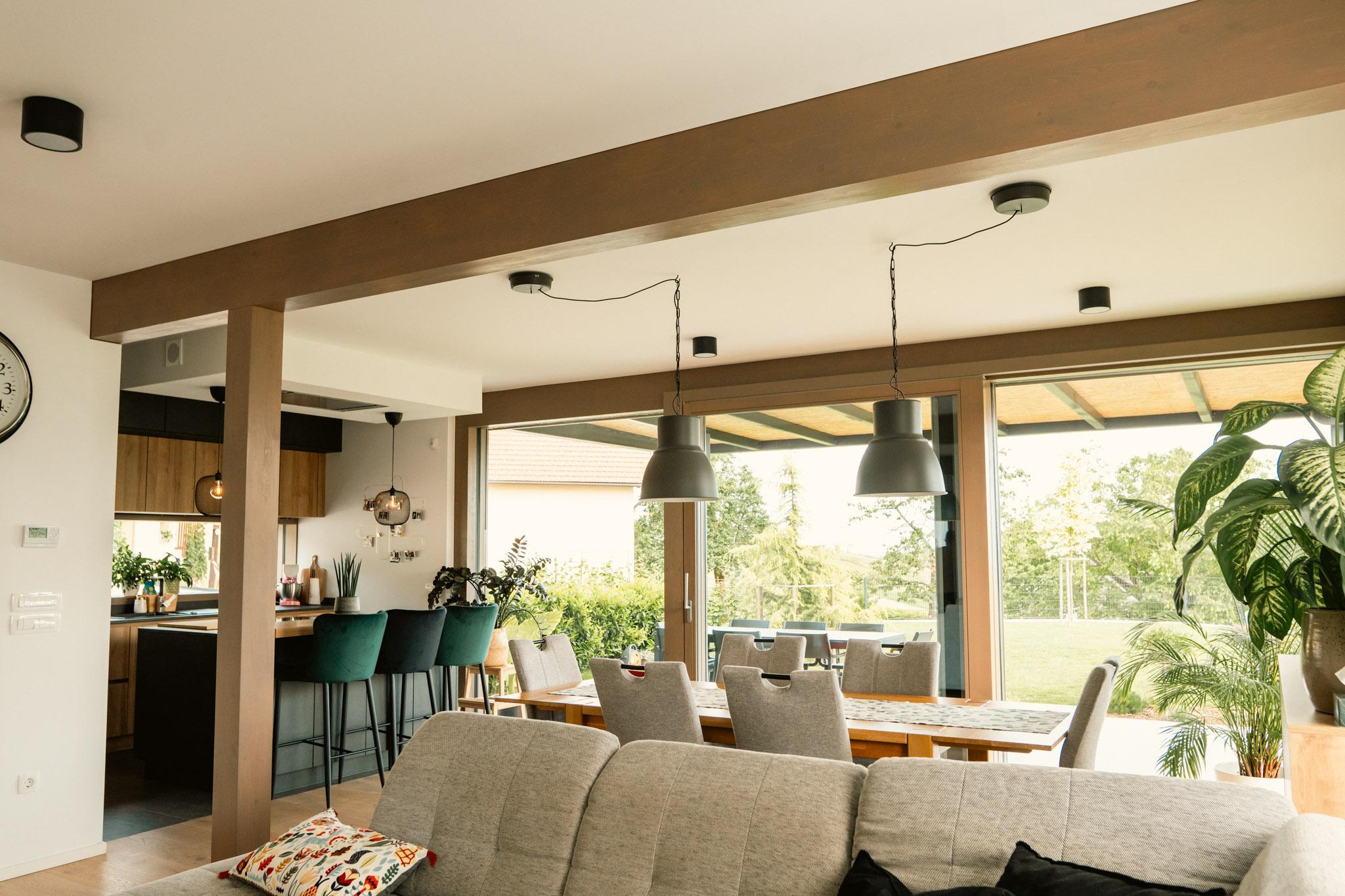 Glass wall and lintel – Classic