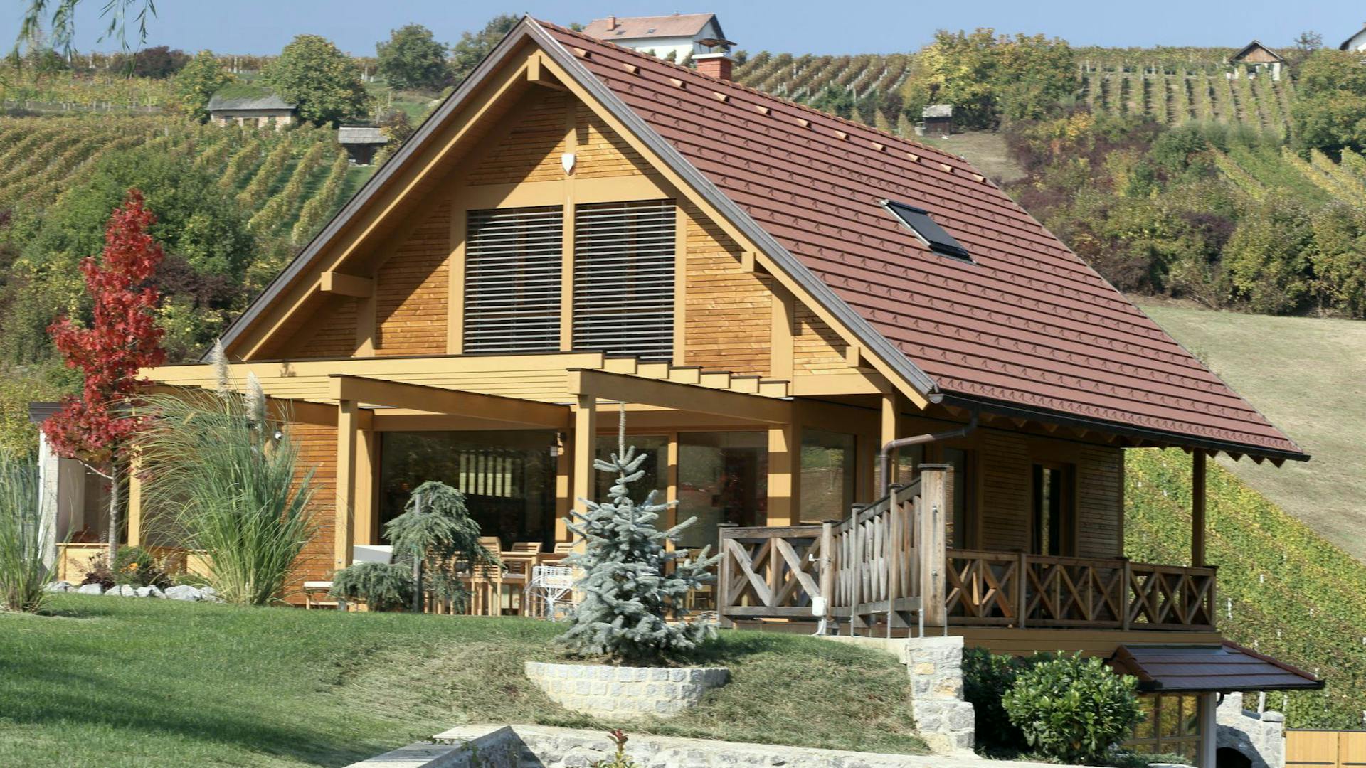 Casa in legno e vetro