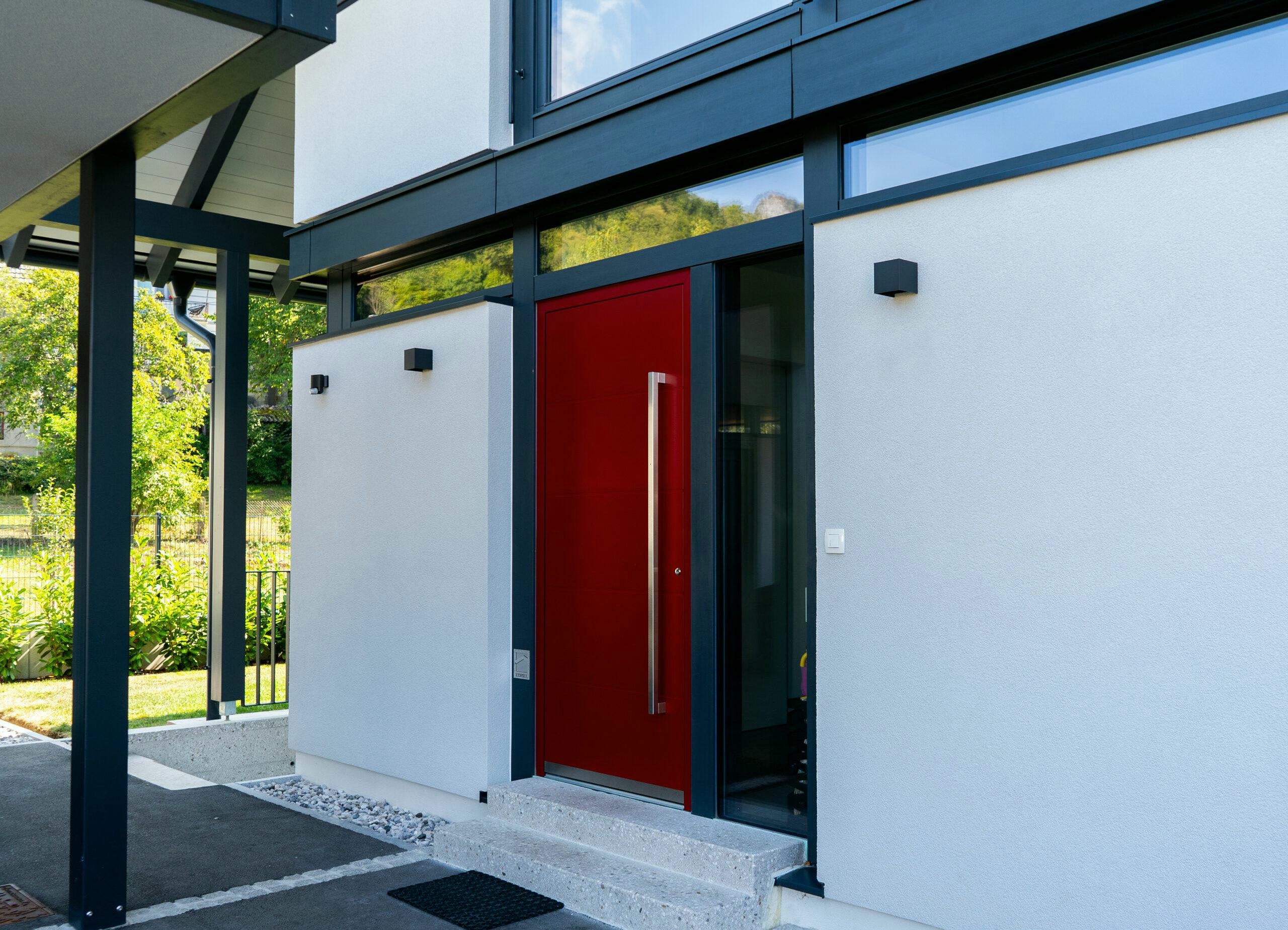 Casa in legno e vetro
