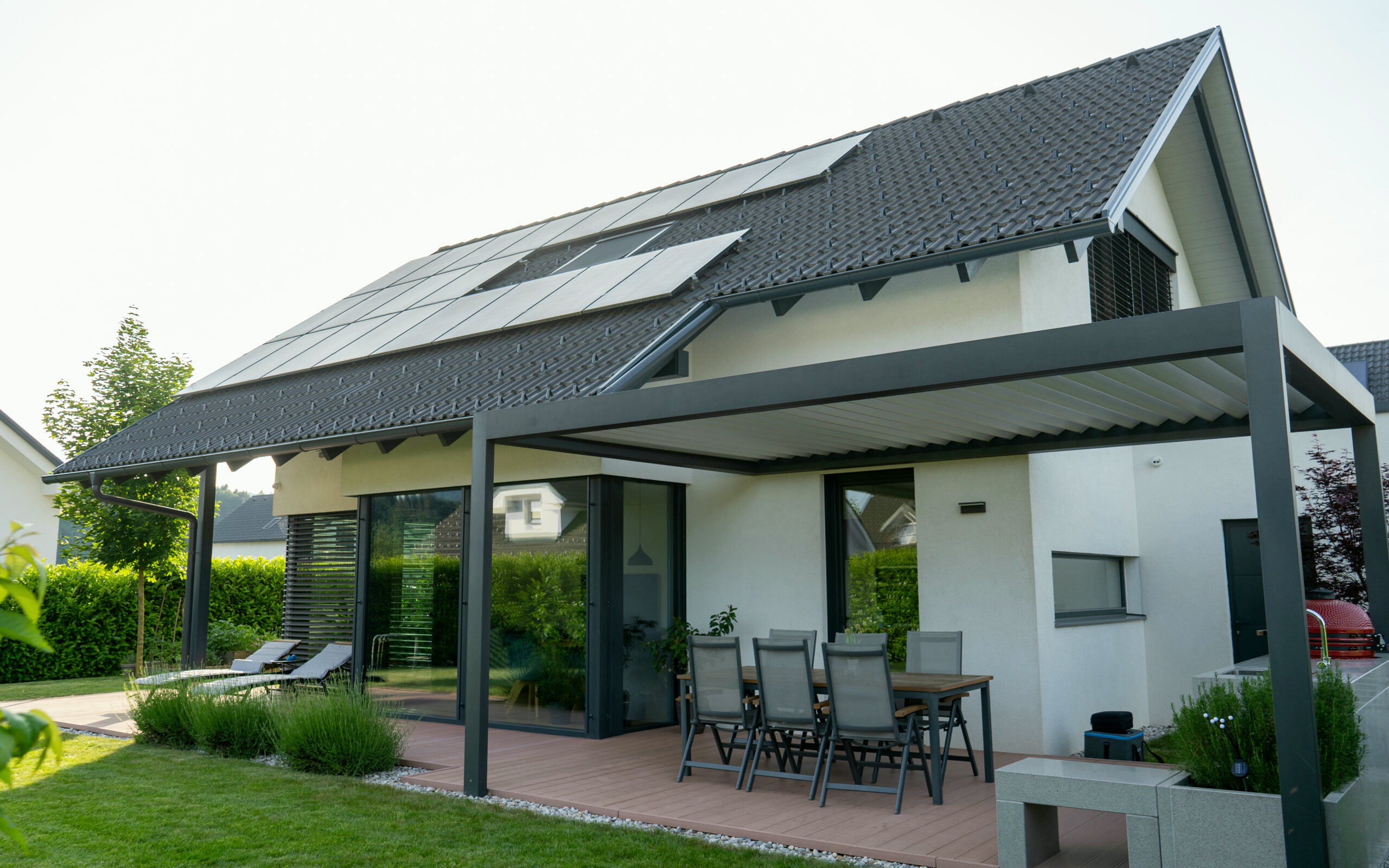 Casa in legno e vetro