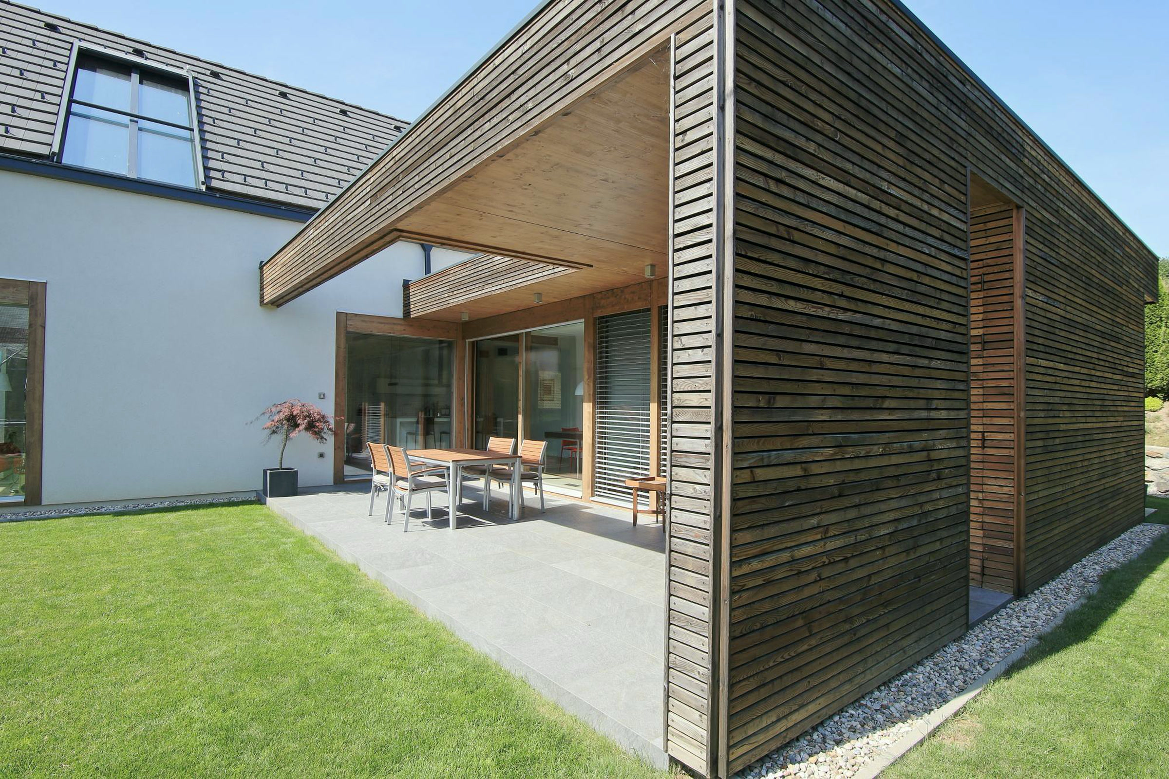 Maribor House – interior and connection to outdoor spaces