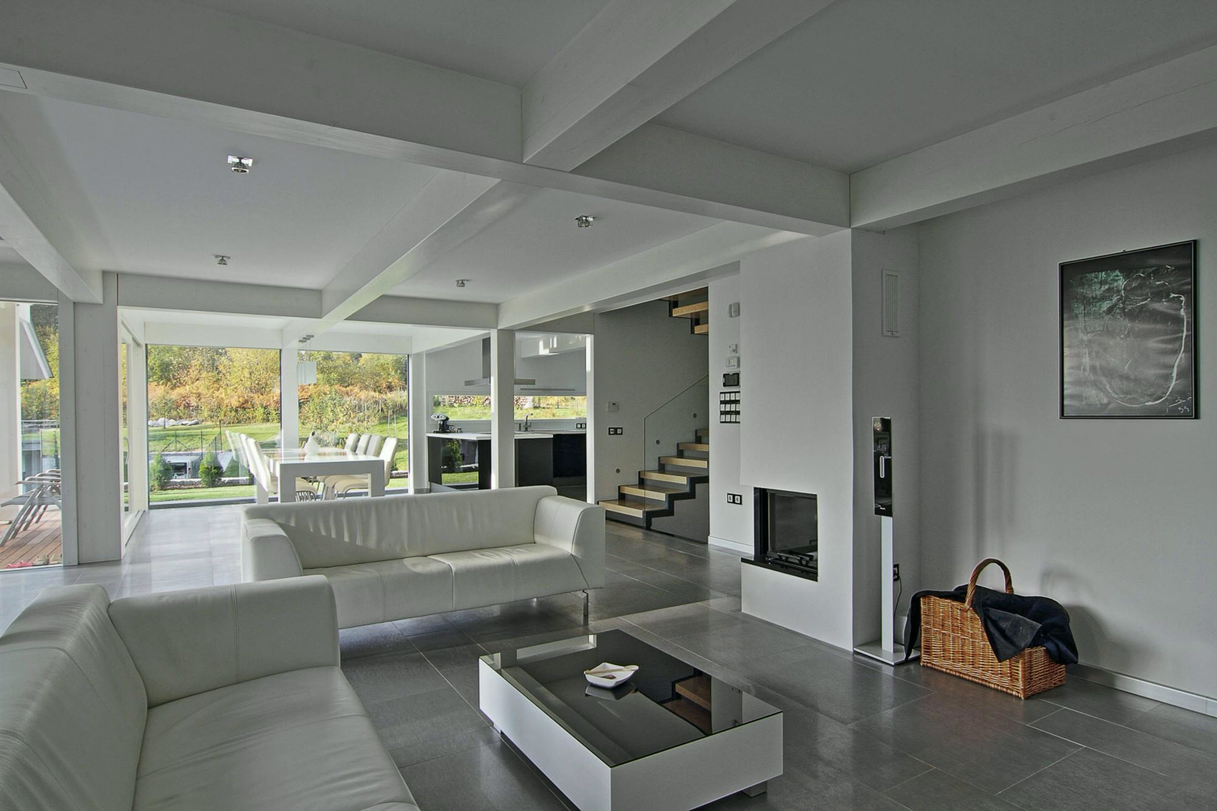 VITA NOVA Classic elegance – interior and connection to the outdoors