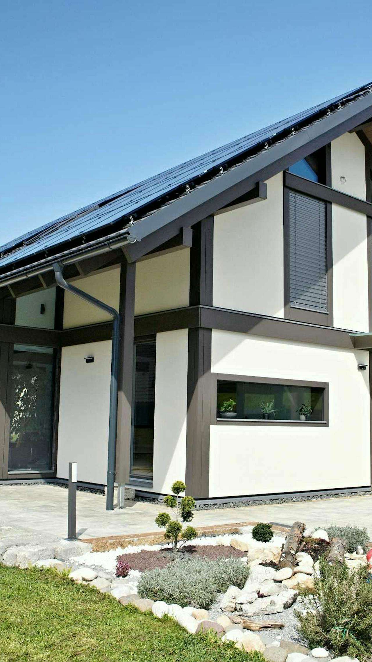 Casa in legno e vetro